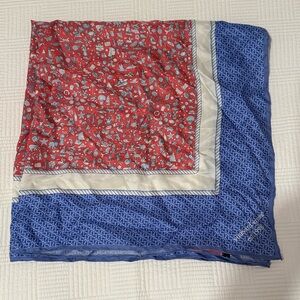 Vintage Vineyard Vines Anniversary icons scarf. 100% silk.